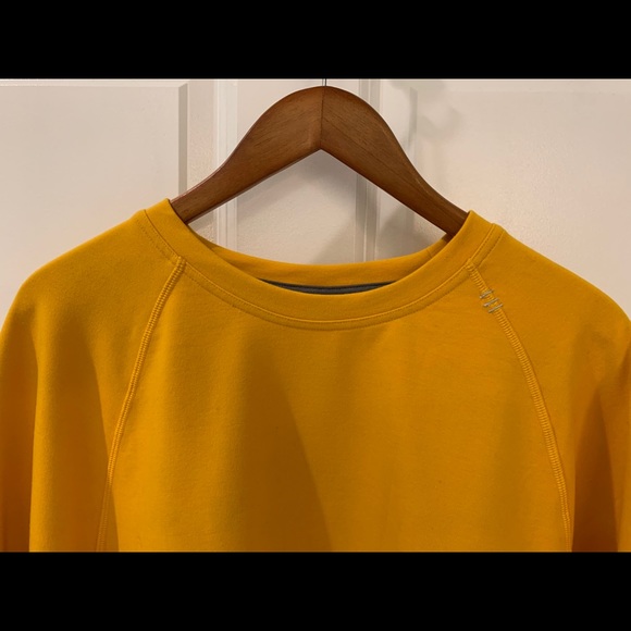New Men’s Lululemon long sleeve crew - Picture 3 of 7
